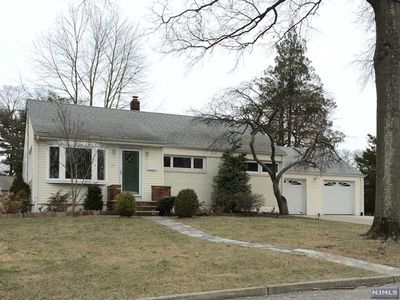 14 Marion Ct, Ho Ho Kus, NJ, 07423