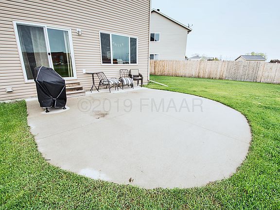 5th image of 1243 39th Ave S
