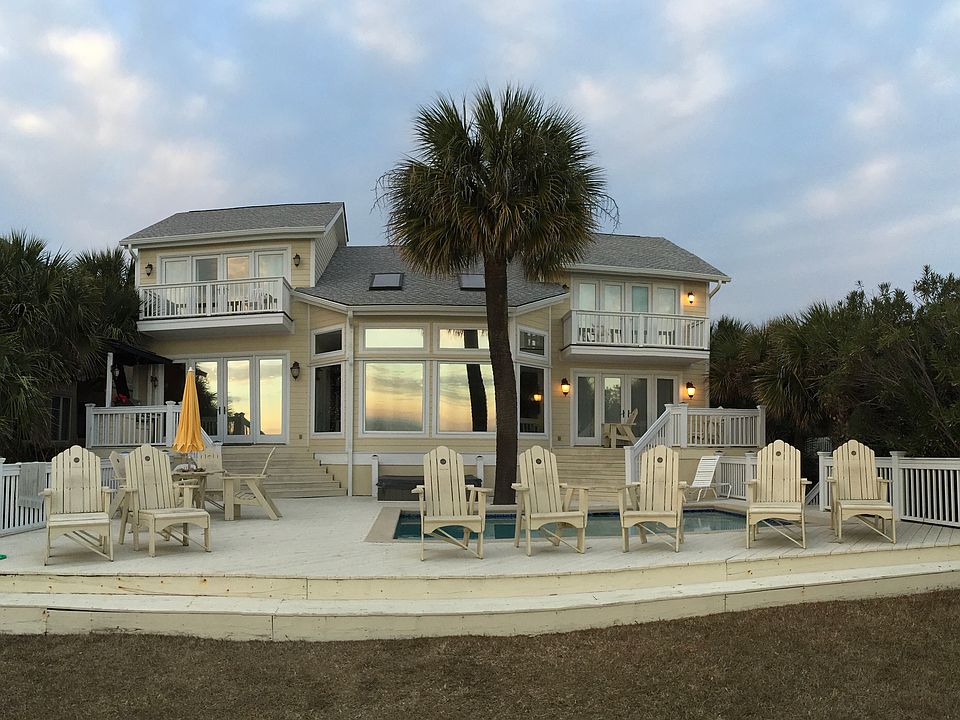 1st image of 27 Dune Ln