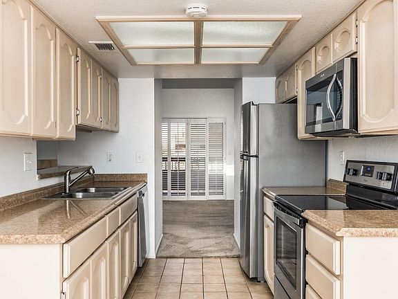 3rd image of 5998 N 78th St Unit 221