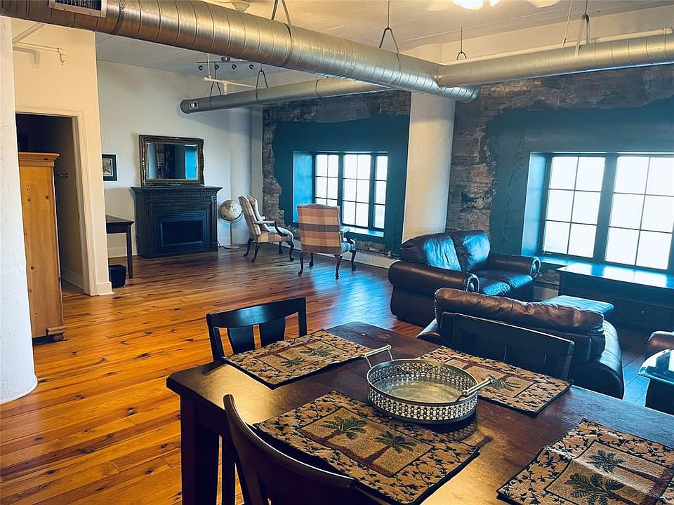 1st image of 104 21st St APT 204