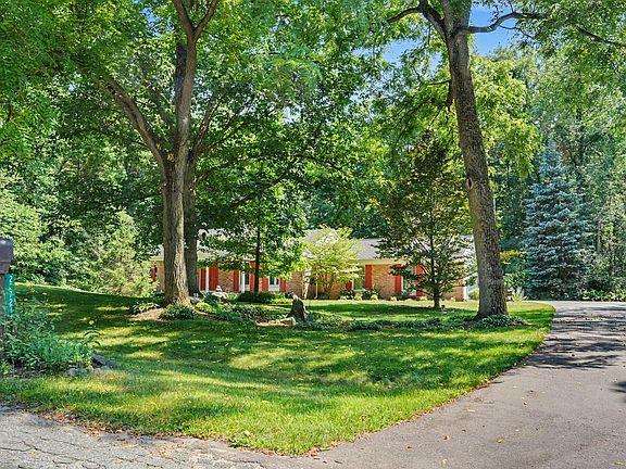 5th image of 22727 Sunset Dr