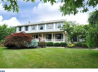 2074 Spring Valley Rd, Lansdale, PA 19446