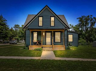 160 N George St, North Liberty, IA 52317