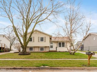 1128 Fleur Dr, Waterloo, IA 50701