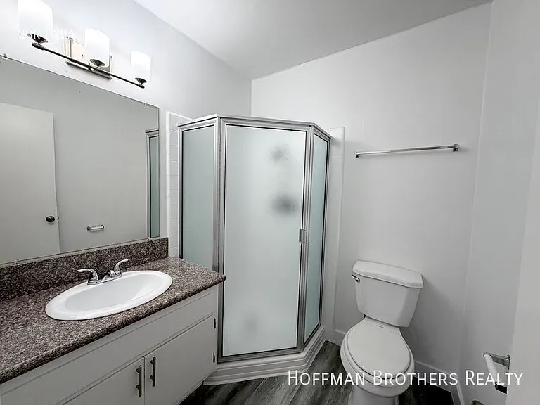 8143 Langdon Ave #216 — Photo 9