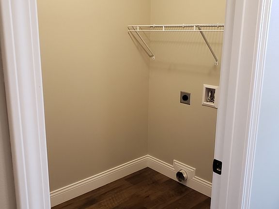 5th image of 105 S Bogardus St