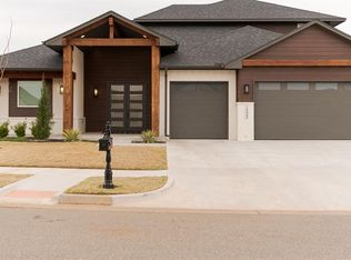 15449 Hatterly Ln, Edmond, OK 73013