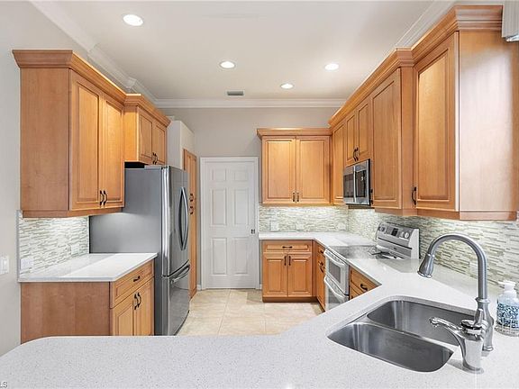 5th image of 454 Palo Verde DR