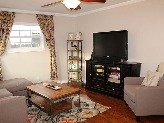 5th image of 4509 60th St