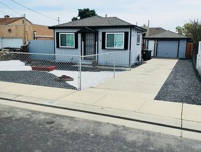 212 W Edison St, Manteca, CA, 95336