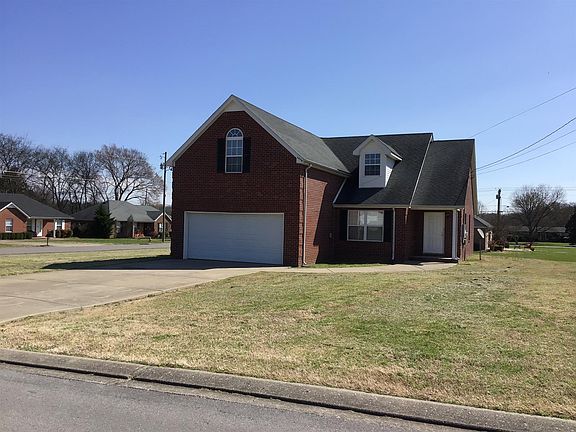 2nd image of 1008 Ezra St