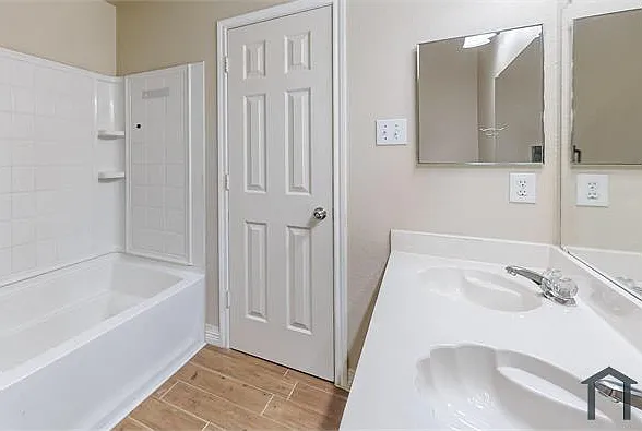 1100 Doc Holliday Dr — Photo 37