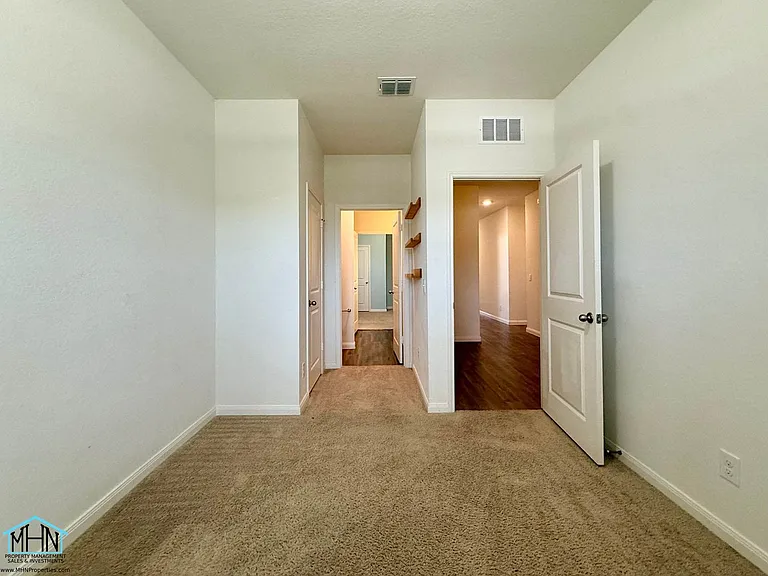 5843 Gulf Mdw — Photo 6