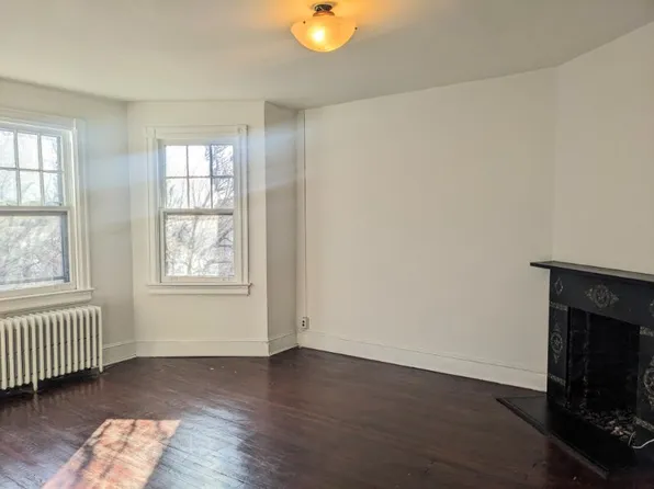 144 D St SE #2, Washington, DC 20003