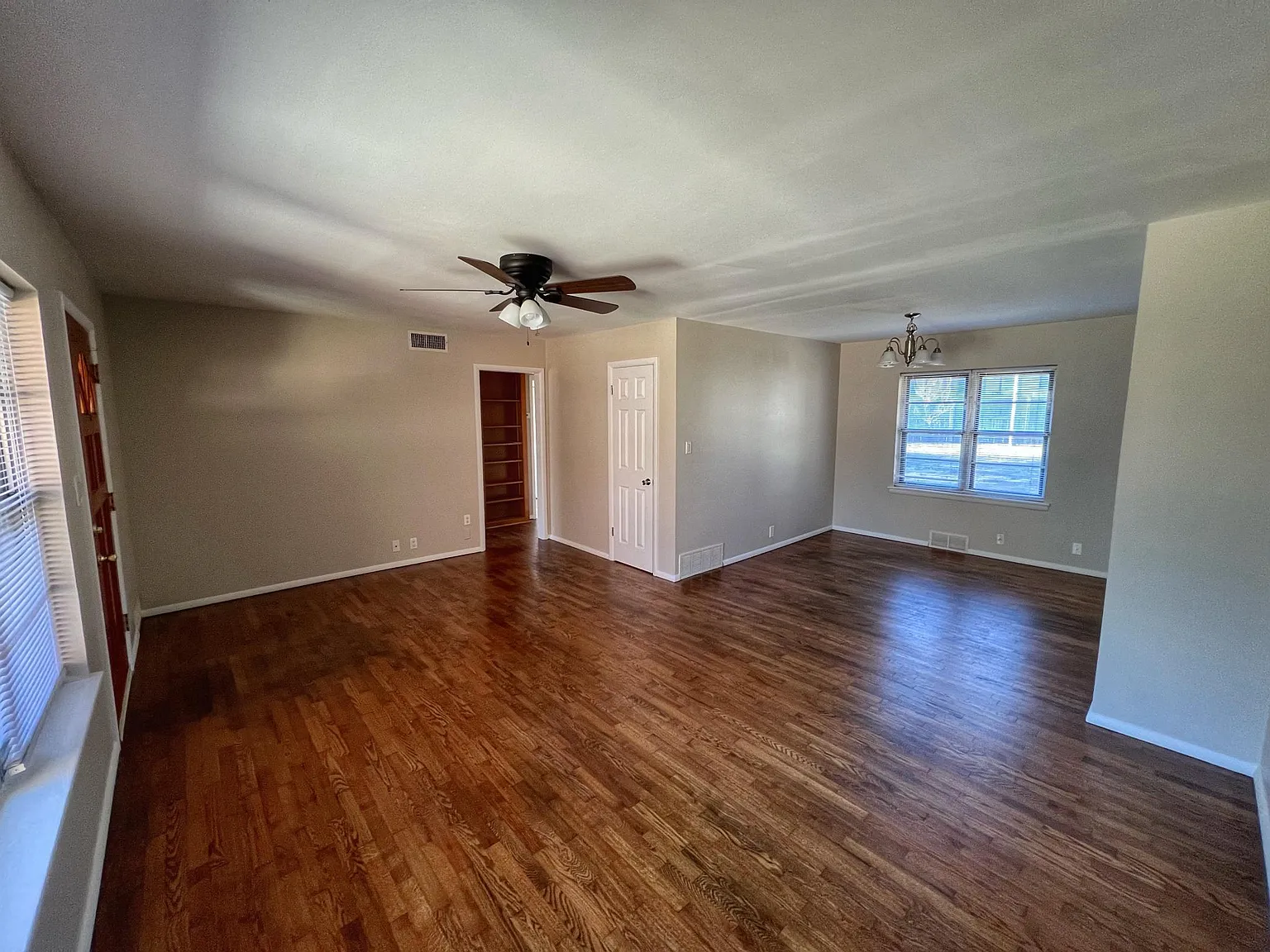 3 bed, 1200 sqft, $1,250 — Photo 4