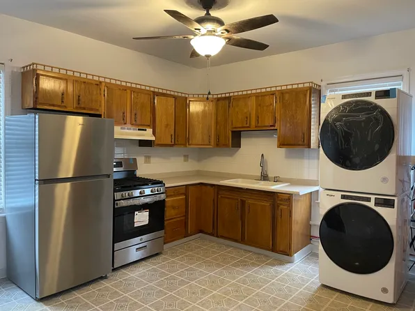 145 Chapin Ave Floor 2, Providence, RI 02909
