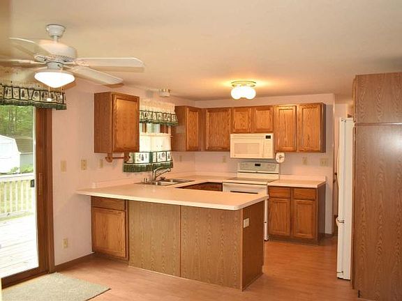 4th image of 9333 Dahlia Dr