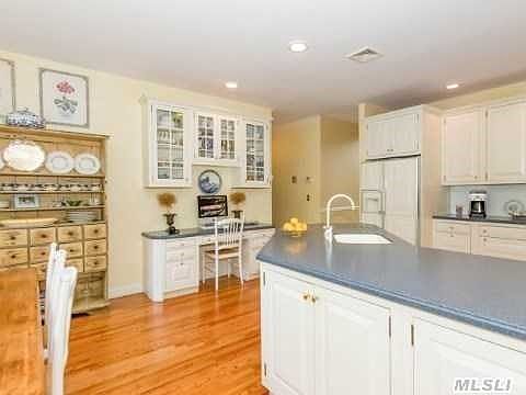 5th image of 443 Dogwood Ln