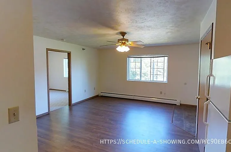 1007 W Ridge St #8 — Photo 2