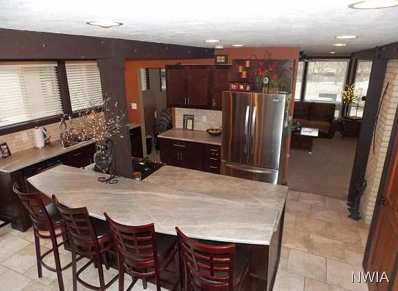 3rd image of 410 Buckwalter Dr