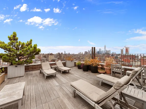 302 West 12th Street image 12 of 14