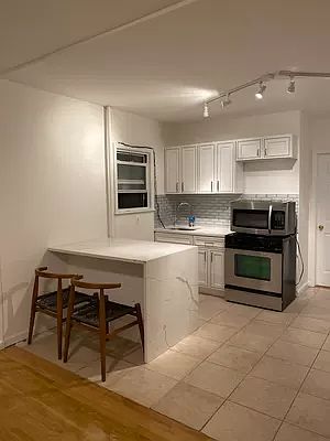 4th image of 24-16 42nd St