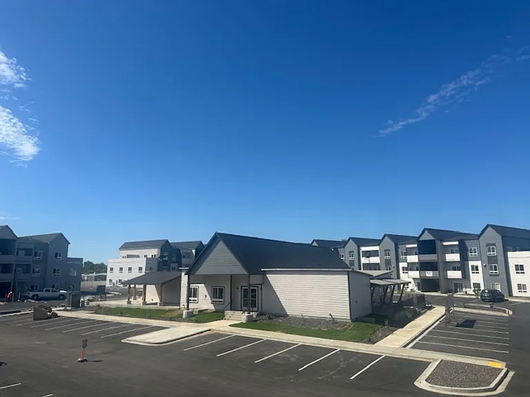 Modern Heights Apartments — Photo 18