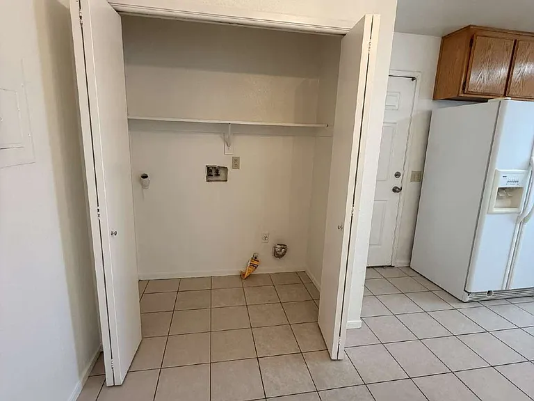 283 Nickel St — Photo 5