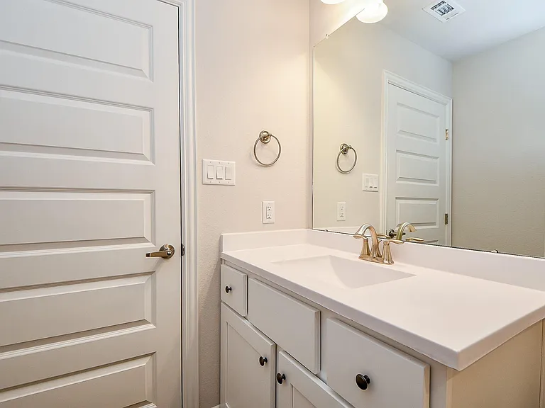 2700 Diamond Reef Ln — Photo 30
