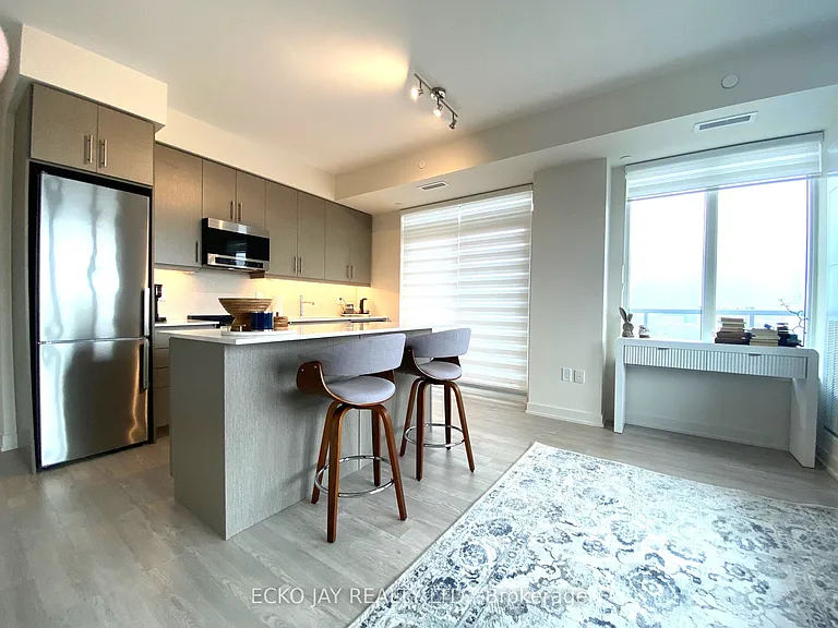 212 King William St #903 — Photo 2