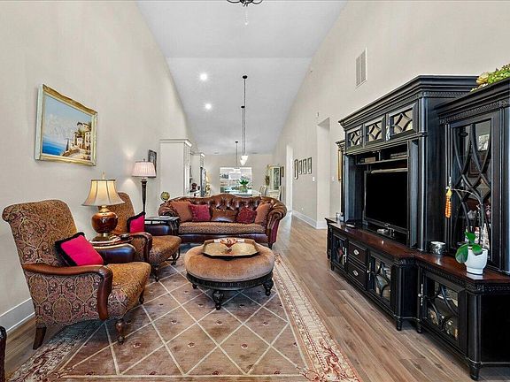 5th image of 9167 Hickory Pl