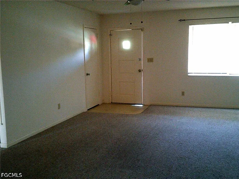 1405 Juddale St E — Photo 5