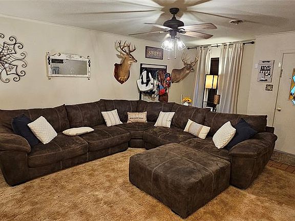 3rd image of 908 Mimosa Dr