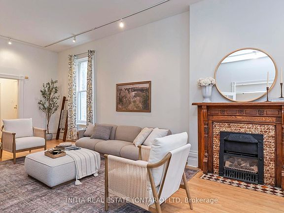 4th image of 31 Cartwright St