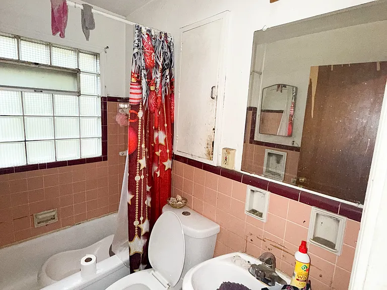 2750 Golfside Ln — Photo 11