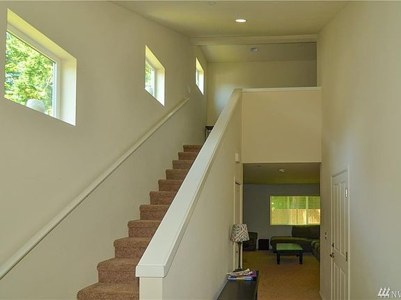 5th image of 7538 Brianna Ct SE