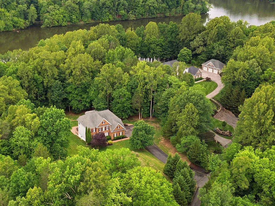 5081 Wolf Run Shoals Rd