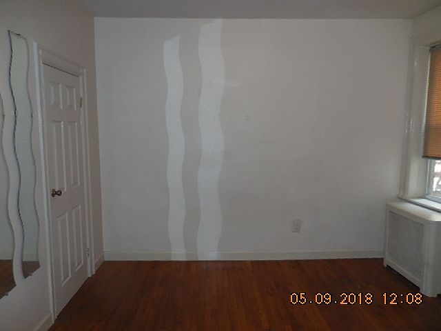 2nd image of 6045 Boulevard E APT B8