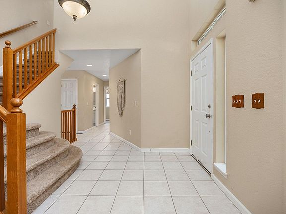 5th image of 433 Huntington Hills Dr