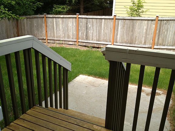 4th image of 106 NE Albion St
