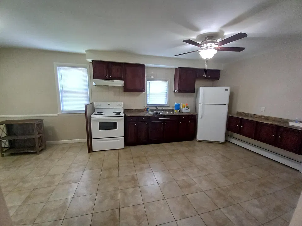 380 Woonasquatucket Ave #2