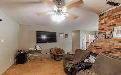 4th image of 14809 Carlbern Dr #1