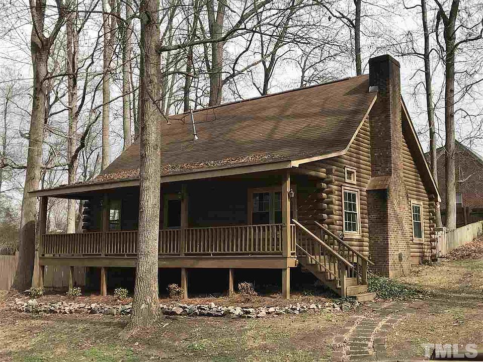 1st image of 2541 Derby Dr