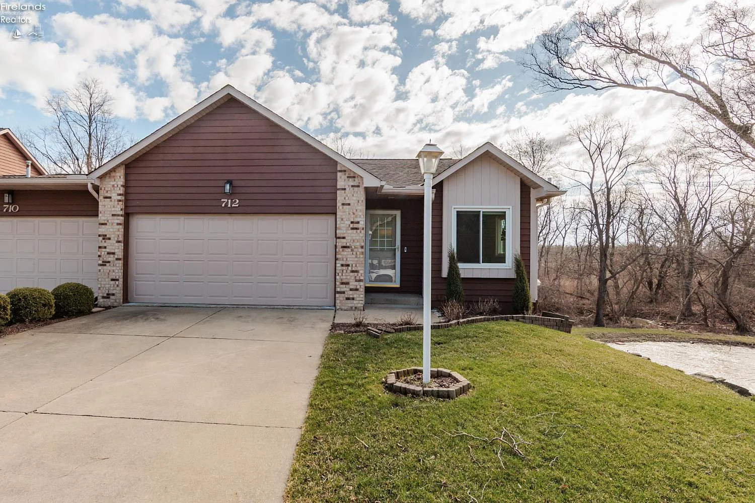 712 Elizabeth Dr photo 1