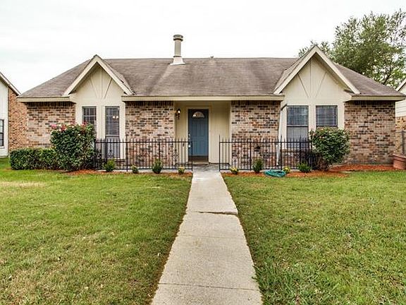 2nd image of 1374 Southridge Dr