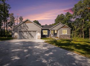 1429 Journeys Way, Hastings, MI