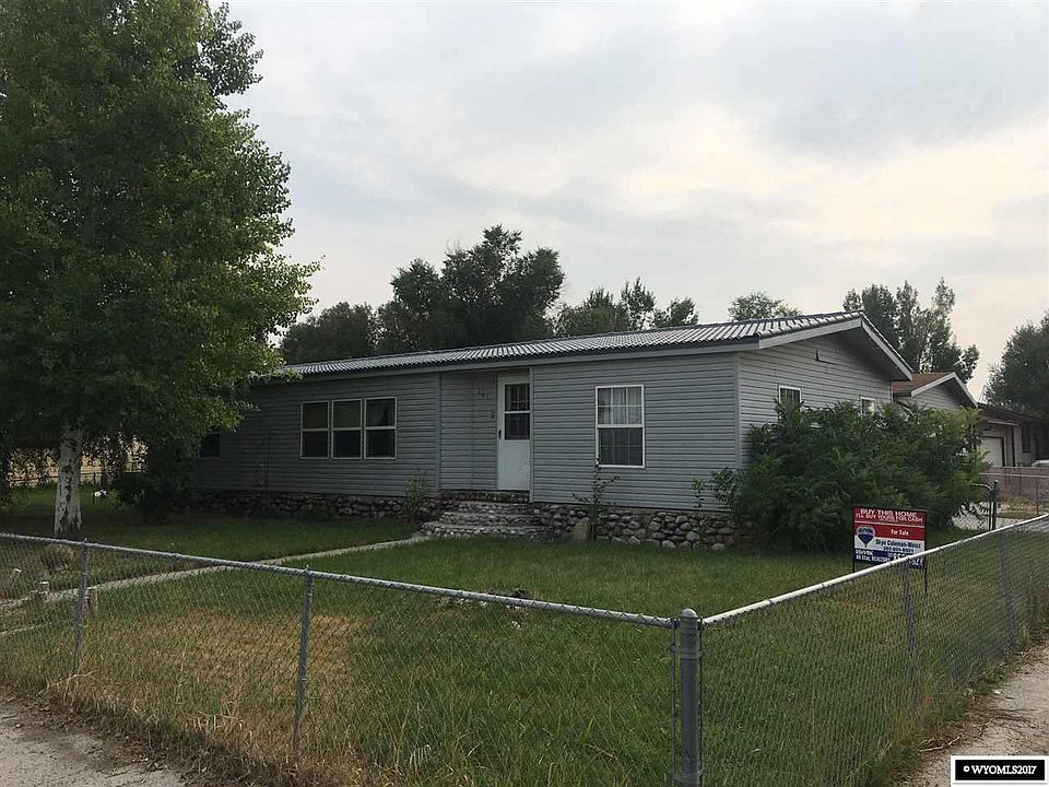 1st image of 161 Dogwood Ln