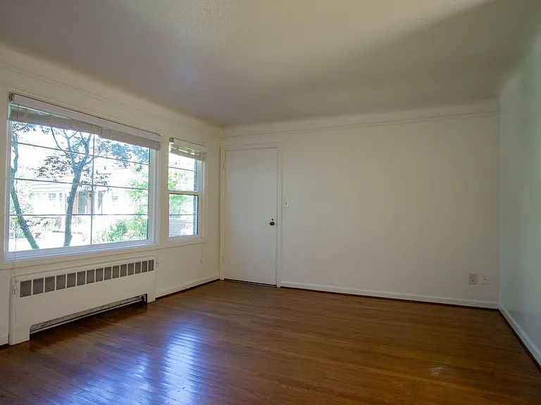 1818 NE 17th Ave #6 — Photo 4