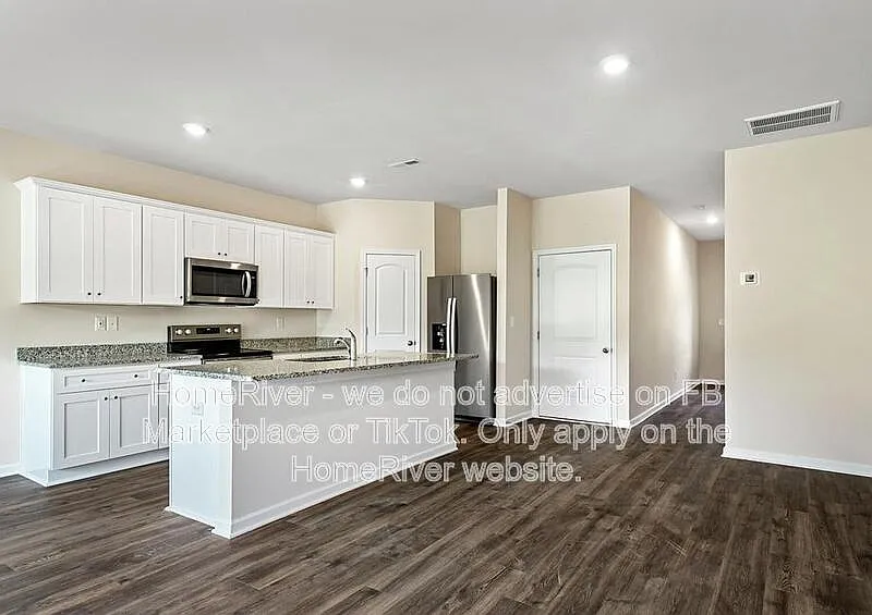 3 bed, 2.5 bath, 1725 sqft, $1,910 — Photo 4